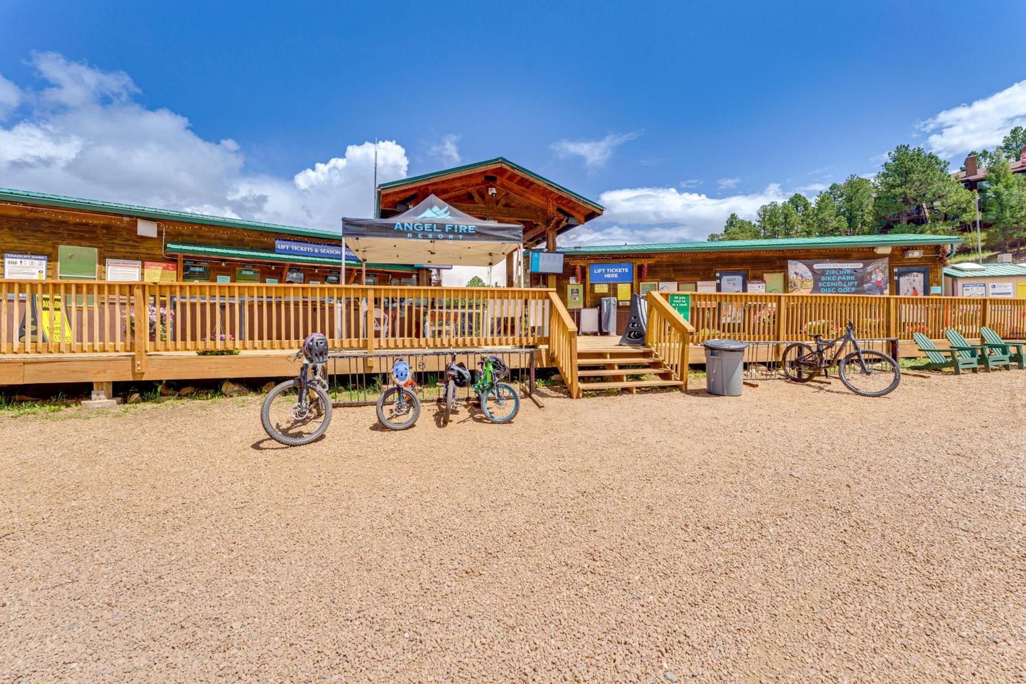 Angel Fire Mountain Condo Steps To Ski Resort! 외부 사진